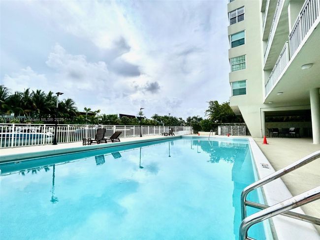 APT-2G - 9500 W Bay Harbor Dr, Condo with 1 bedrooms, 2 bathrooms and null parking in Bay Harbor Islands FL | Image 21