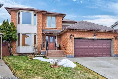 15 Talia Crt, Hamilton, ON, L8E4X8 | Card Image