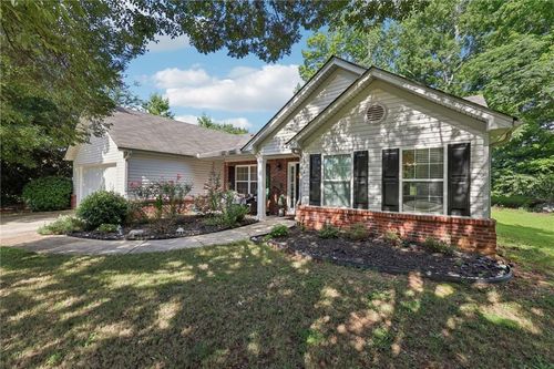 64 River Mist Cir, Jefferson, GA, 30549-8619 | Card Image