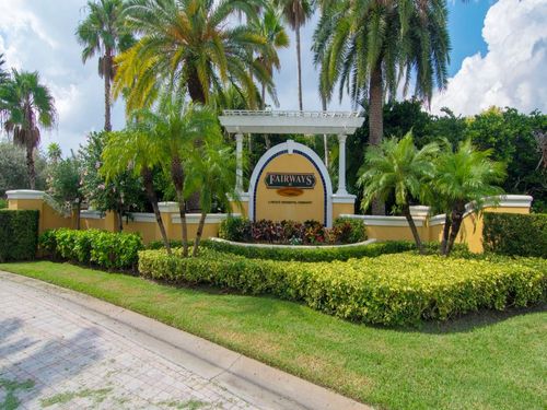 c104-5035 Fairways Cir, Vero Beach, FL, 32967-7391 | Card Image