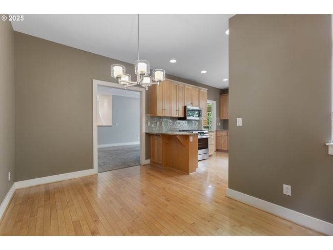 2922 Nw Montara Ct, House attached with 2 bedrooms, 3 bathrooms and 2 parking in Portland OR | Image 13
