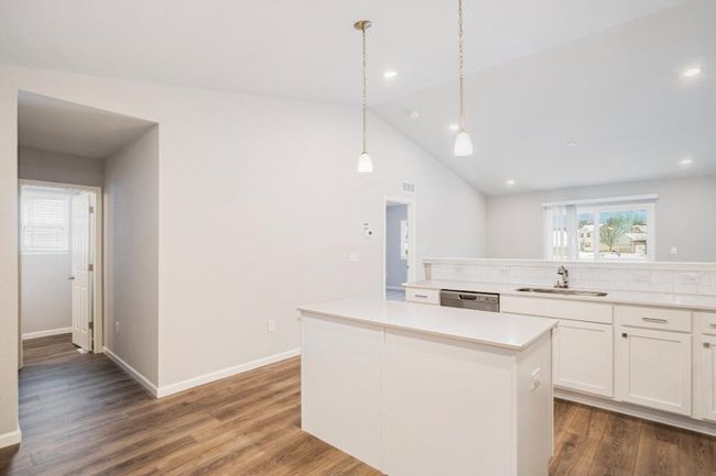 5-PCE099-i1800-Kitchen3 | Image 7