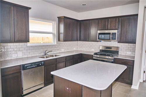 816 Durness Dr, Pflugerville, TX, 78660-6037 | Card Image