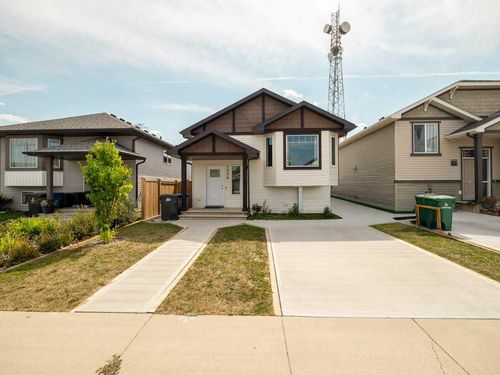 1006 Alice Birch Point N, Lethbridge, AB, T1H7B9 | Card Image