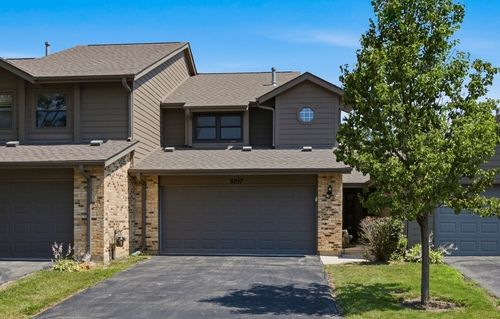 8037 Wildwood Ln, Darien, IL, 60561-5914 | Card Image