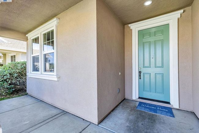 113 Silver Bell Way, House other with 5 bedrooms, 3 bathrooms and 2 parking in Oakley CA | Image 4