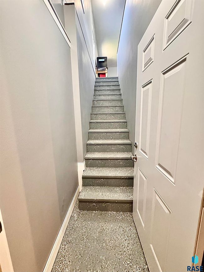 1403 Bitterroot Rd, House other with 5 bedrooms, 4 bathrooms and null parking in Dell Rapids SD | Image 41