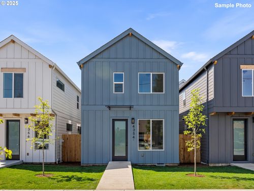 4376 Ne Going St, Portland, OR, 97218-1624 | Card Image