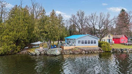 326 Mullen Shore Rd, Franklin, VT, 05457-9583 | Card Image