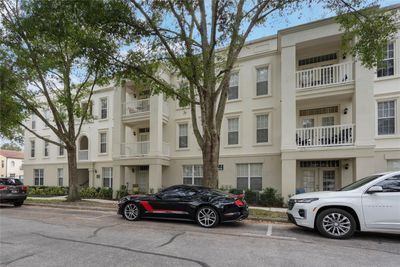 Top Floor Condo with Tree top views | Image 1