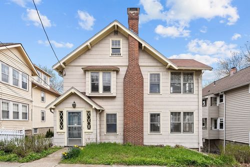 15 Howard St, Arlington, MA, 02476-6004 | Card Image
