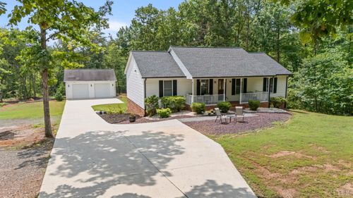 1558 Stonewall Rd, Concord, VA, 24538-3212 | Card Image