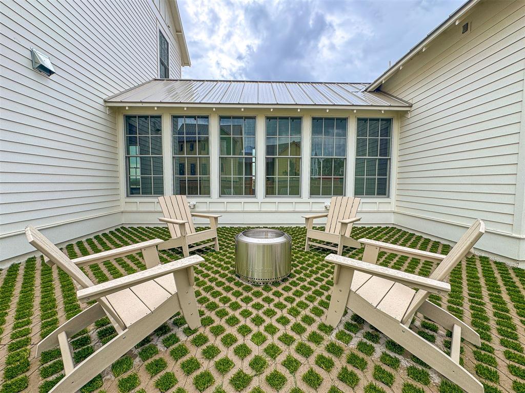Residential in Carlton Landing 3