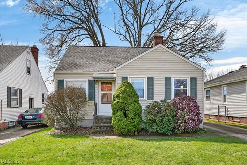 2819 Tuxedo Ave, Parma, OH, 44134-1328 | Card Image