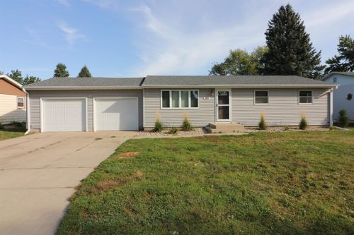 215 6th St Sw, Spencer, IA, 51301-6239 | Card Image