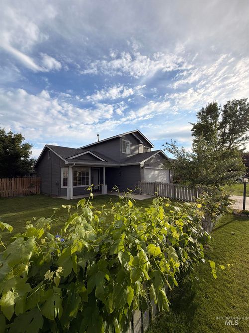 4816 Kadie Rd, Caldwell, ID, 83607-8597 | Card Image