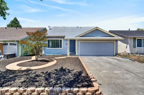 5017 Oak Park Way, Santa Rosa, CA, 95409 | Card Image