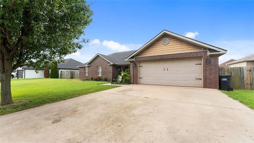 3416 Garrett Ln, Springdale, AR, 72764-6585 | Card Image