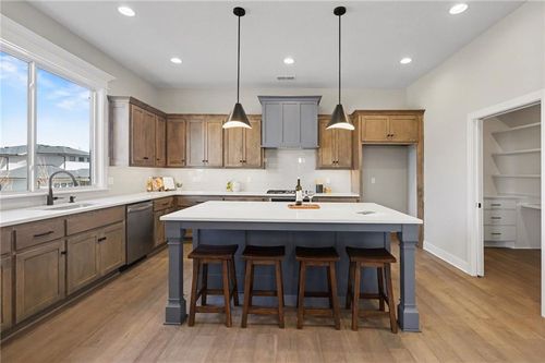 12404 W 184th St, Bucyrus, KS, 66013 | Card Image