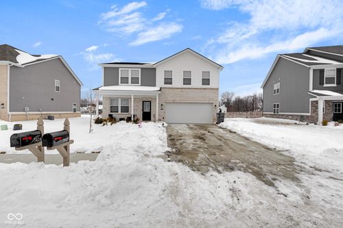 7423 Manor Lake Ln, Indianapolis, IN, 46268-2972 | Card Image