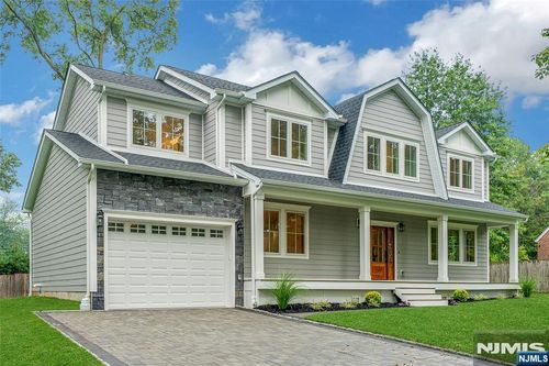 784 Austin Ave, Oradell, NJ, 07649-1408 | Card Image