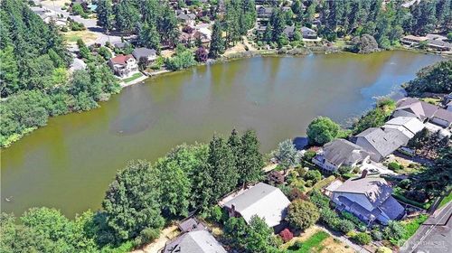 272 Loch Ln, Camano Island, WA, 98282-8729 | Card Image