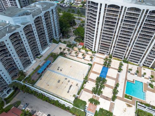 apt-305-3640 Yacht Club Dr, Aventura, FL, 33180-3569 | Card Image