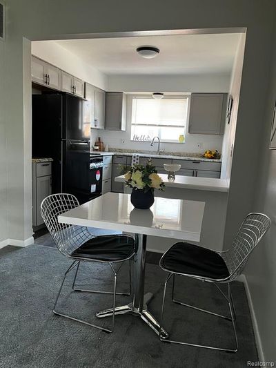 dining area / Kitchen | Image 1