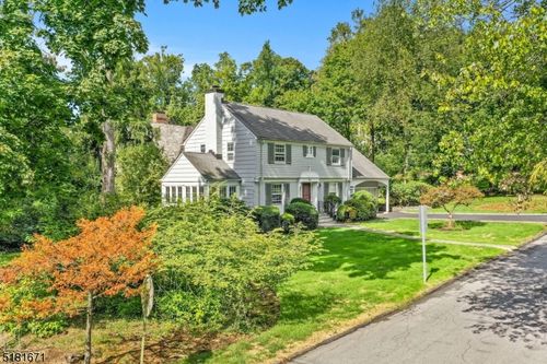 1 Gapview Rd, Short Hills, NJ, 07078-2077 | Card Image