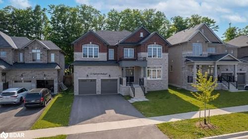 131 Highlands Blvd, Millbrook, ON, L0A1G0 | Card Image