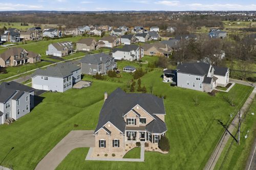 2617 Barker Dr, Batavia, IL, 60510-7719 | Card Image