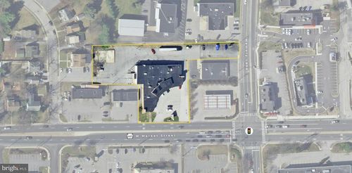 multi-2331 E Market Street, YORK, PA, 17402 | Card Image