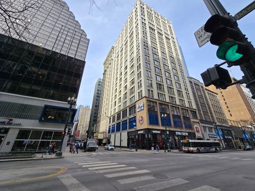apt-1800-8 W Monroe St, Chicago, IL, 60603-2452 | Card Image