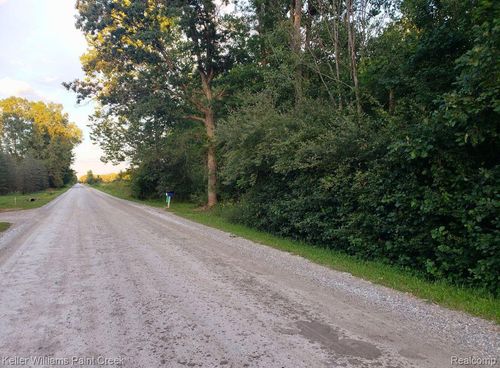 00 Puttygut Rd, Casco, MI, 48064 | Card Image