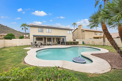 2027 E Parkside Ln, Phoenix, AZ, 85024-7524 | Card Image