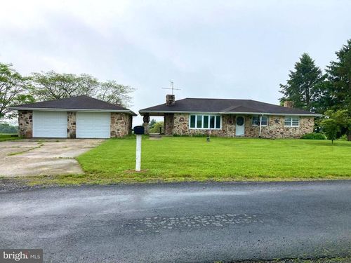 22 Knoll Ln, Newville, PA, 17241-9707 | Card Image