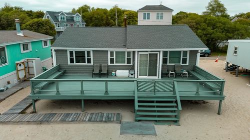28 Cove St, Fairhaven, MA, 02719-1749 | Card Image