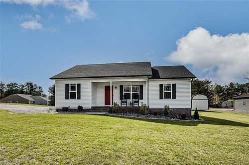 110 Delia Run, Madison, NC, 27025-8348 | Card Image
