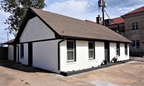 214 N Rusk Ave, Denison, TX, 75020-3047 | Card Image