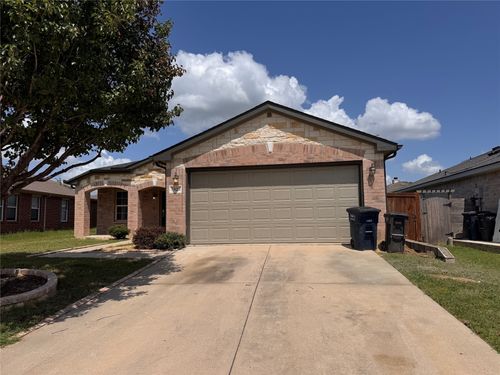 5925 Mckaskle Dr, Fort Worth, TX, 76119-1607 | Card Image