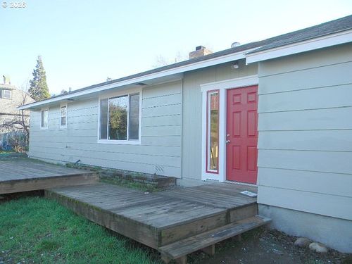 214 E 13th St, TheDalles, OR, 97058 | Card Image