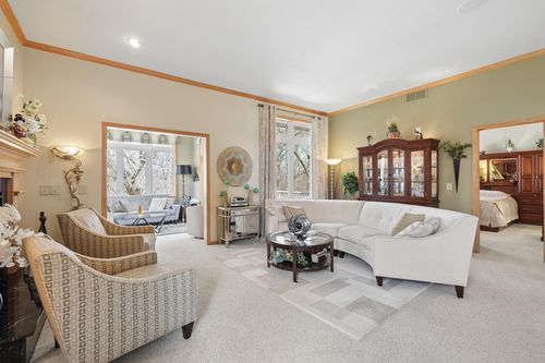 2331 Glacier Way, Hastings, MN, 55033-3757 | Card Image