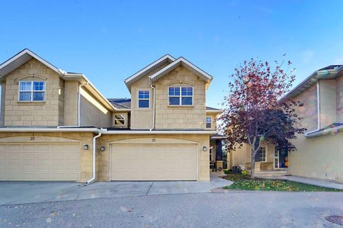 35-39 Strathlea Common Sw, Calgary, AB, T3H5P8 | Card Image