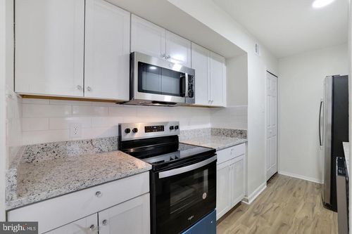 14 Simeon Ln, STERLING, VA, 20164-1343 | Card Image