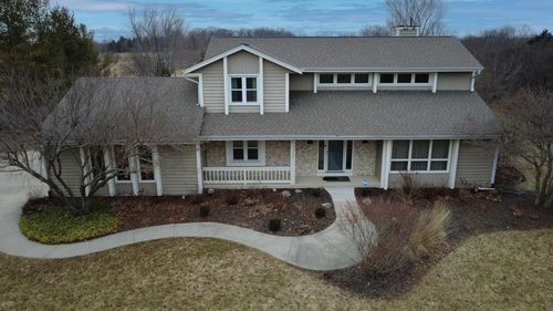 12918 Bell Road, Caledonia, WI, 53108 | Card Image
