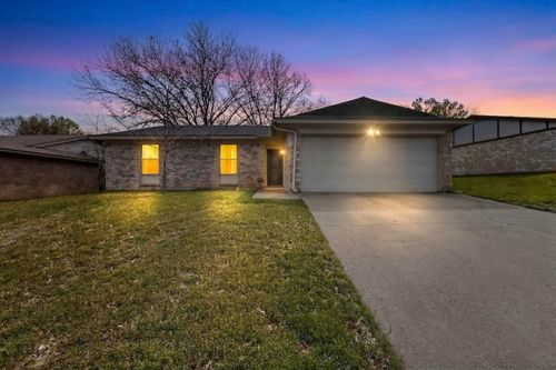 733 Reveille Rd, Fort Worth, TX, 76108-4028 | Card Image