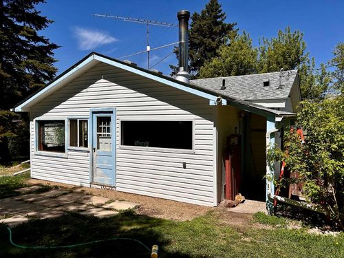 4827 51 Street, Innisfree, AB, T0B2G0 | Card Image