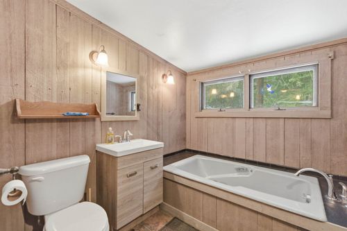 205 W Unity Rd, Claremont, NH, 03743-7331 | Card Image