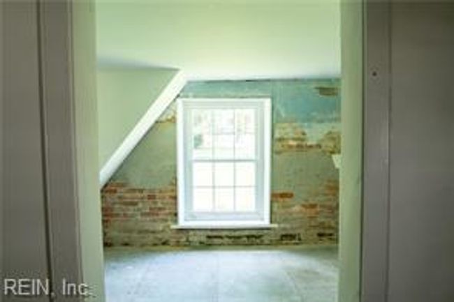 525 Main St, House other with 6 bedrooms, 3 bathrooms and null parking in Mathews VA | Image 45