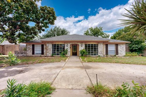 2407 Meadow Creek Dr, Carrollton, TX, 75006-1413 | Card Image